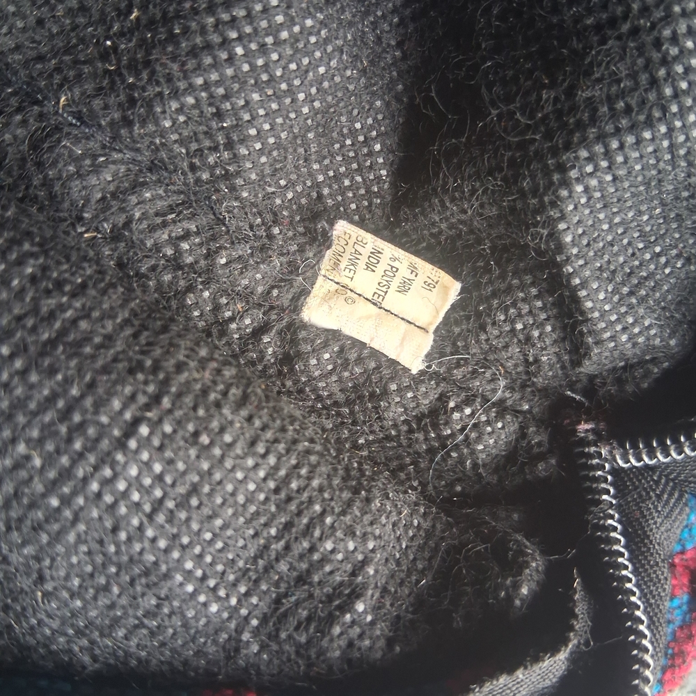 Universal Thread Multicolor Crossbody Bag - image 5